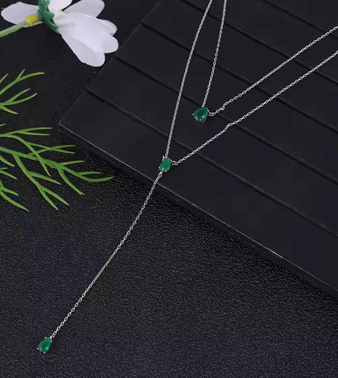 Layered emerald necklace
