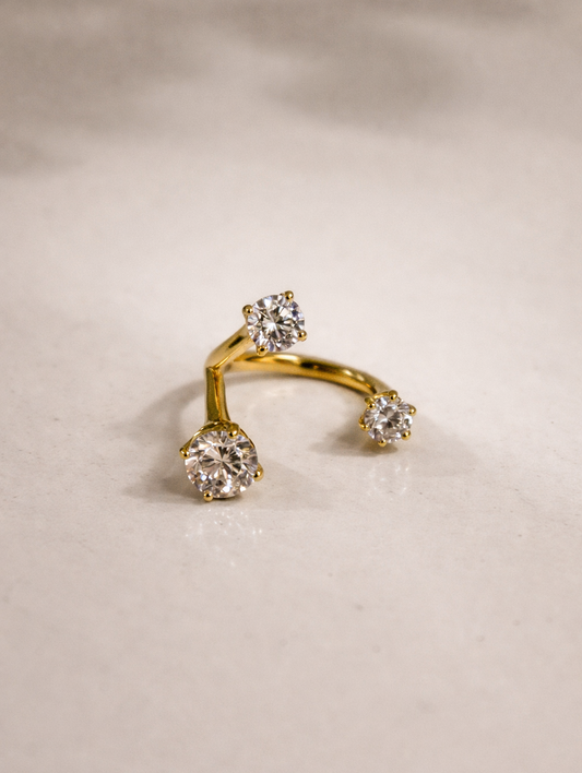 TRINITY stone ring in gold