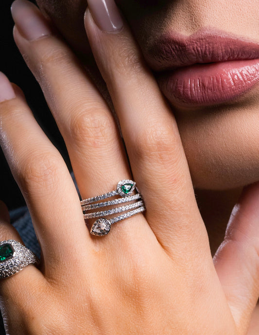 Multi-row emerald ring