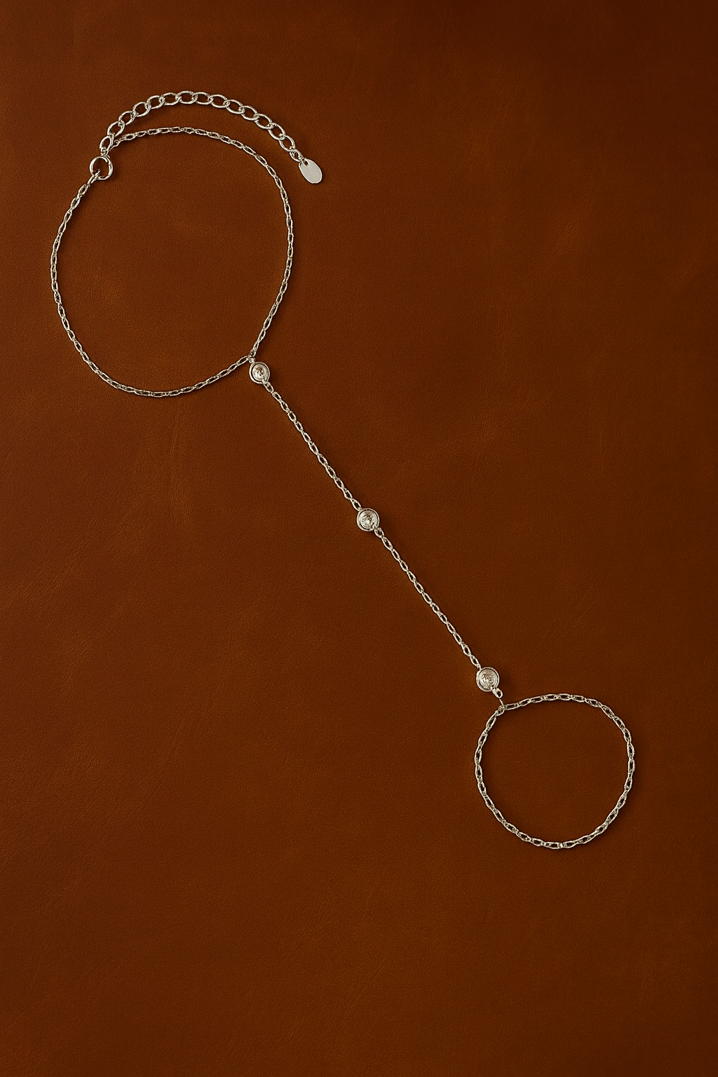 CLASSIC hand chain in silver